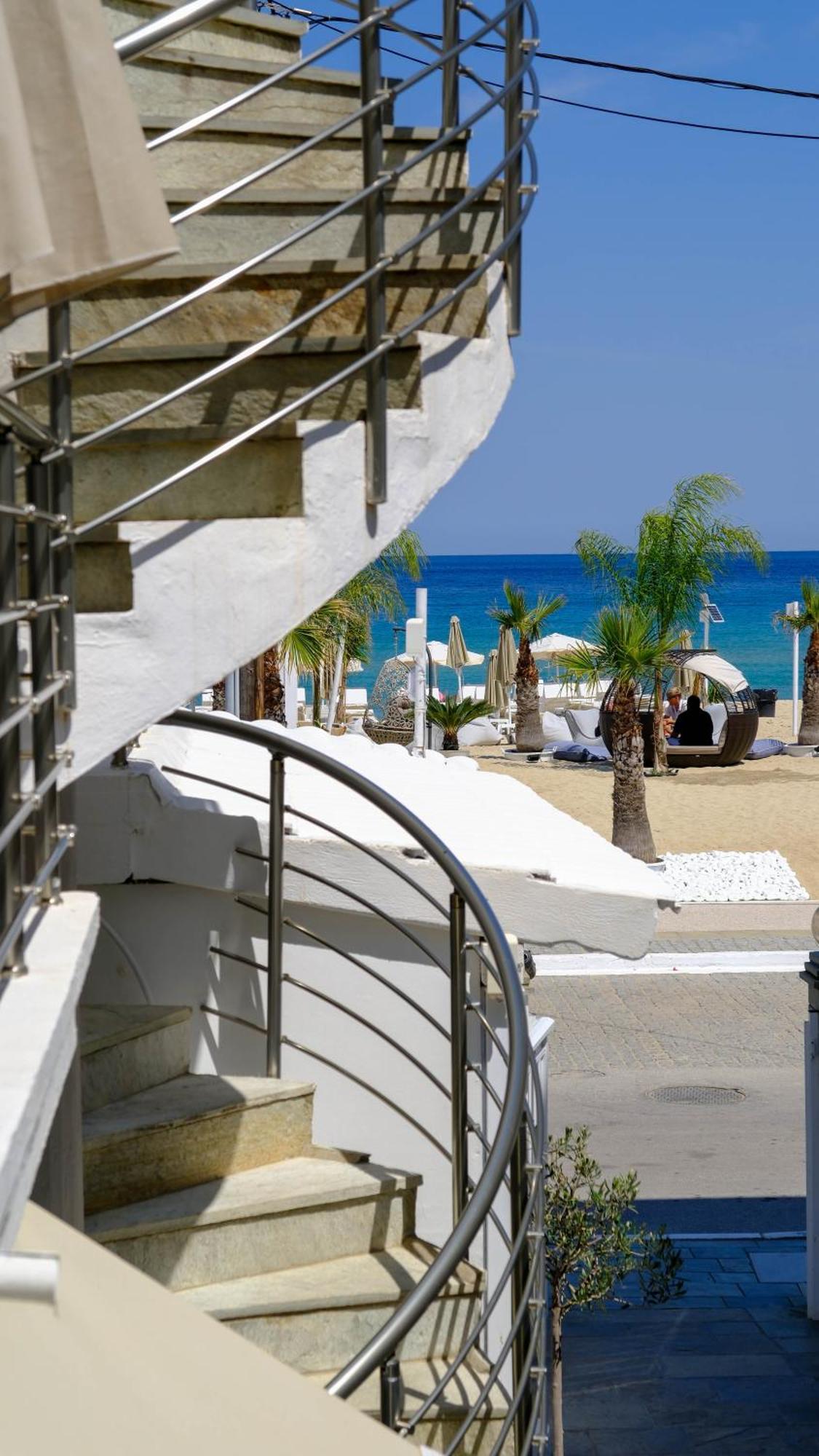 Cocoon Hotel-Beach Bar Sarti Exterior photo